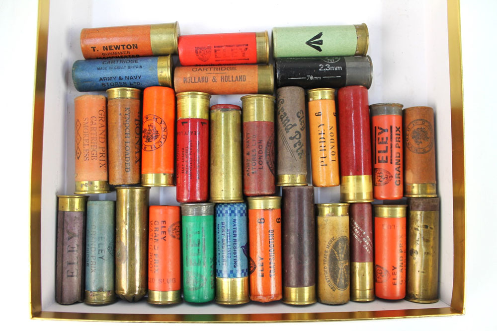 Twenty nine collectors shotgun cartridges,