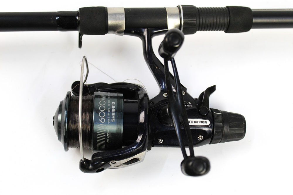 Two Shimano bait runner DL6000 RA reels, one fitted onto a Carp Hunter rod, in two sections 3. - Image 3 of 6