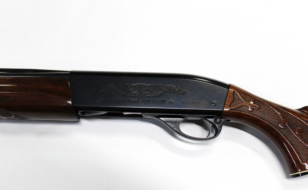 A Remington 1100 LT20 20 bore shotgun, with 27" multi choke barrel, comes with three chokes, - Image 4 of 4