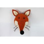 A Chic-Home by Scandi Chic children's felt fox's head, protruding from the wall +/- 33 cm.