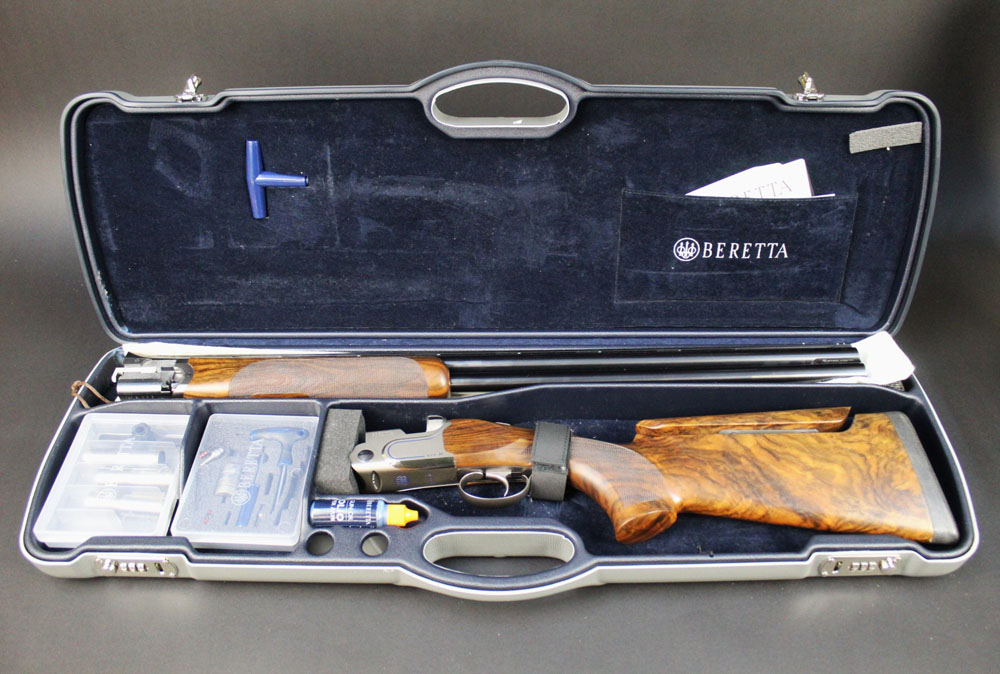 WITHDRAWN - A Beretta DT11 12 bore over/under shotgun, with 28 3/4" multi choke barrels, - Image 9 of 10