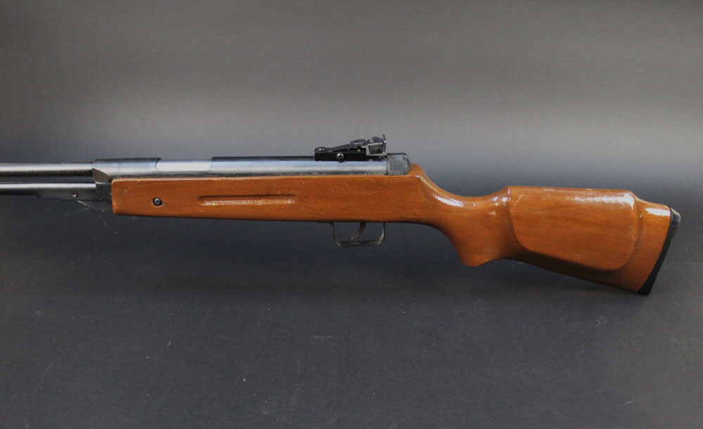 A Chinese cal 22 underlever air rifle, no visible serial number. - Image 5 of 6