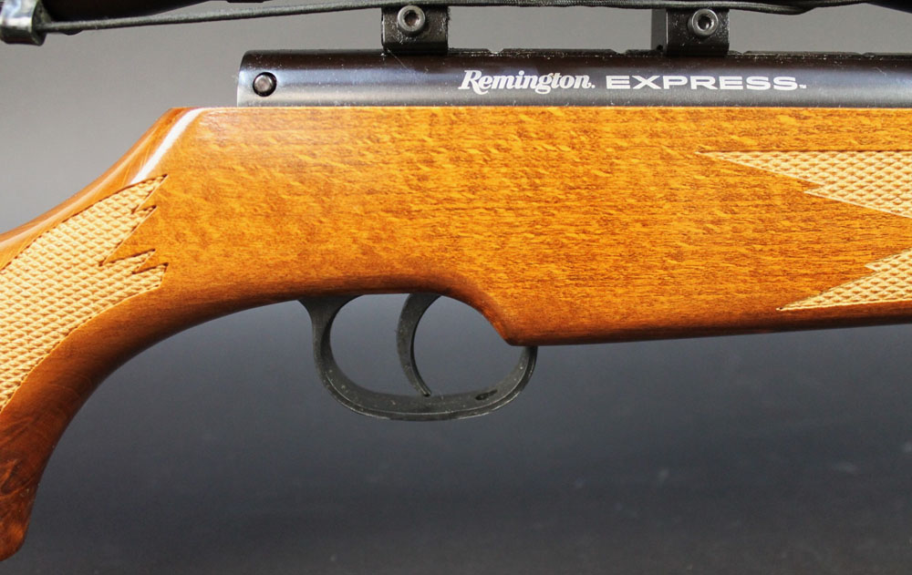 A Remington Express cal 177 break barrel air rifle, - Image 4 of 12