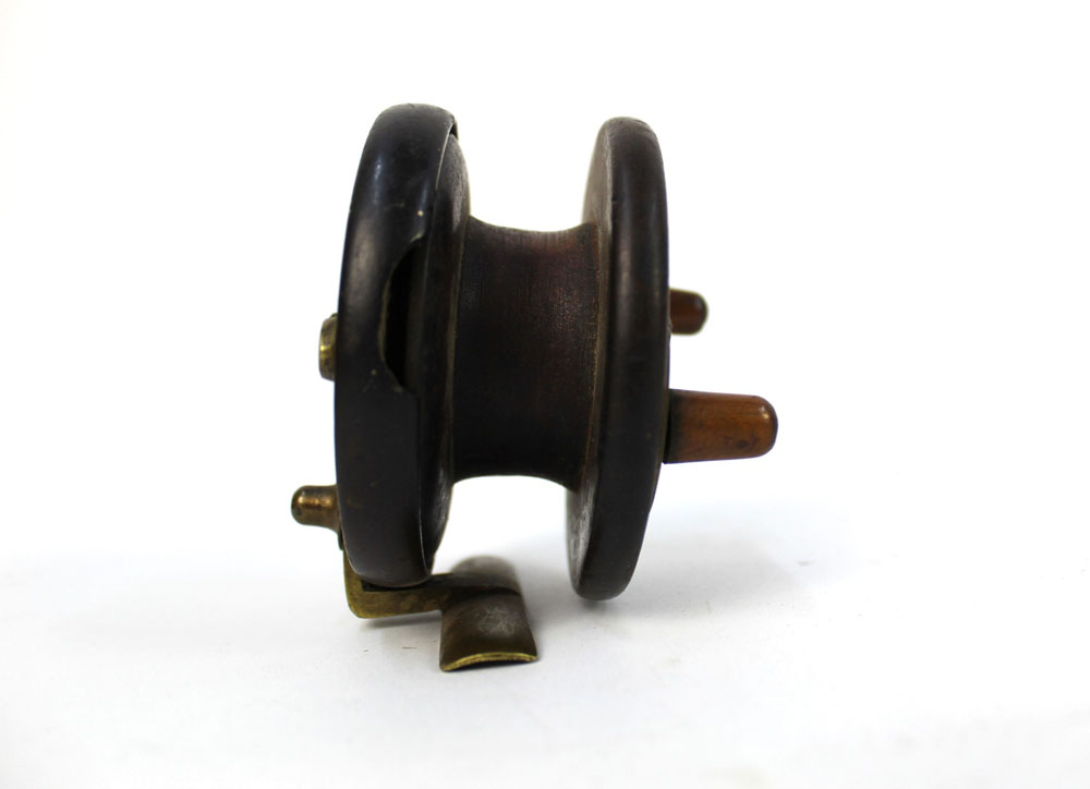 Allcocks & Co Makers Redditch, a brass and wooden star back reel, +/- 3 1/2". - Image 4 of 5