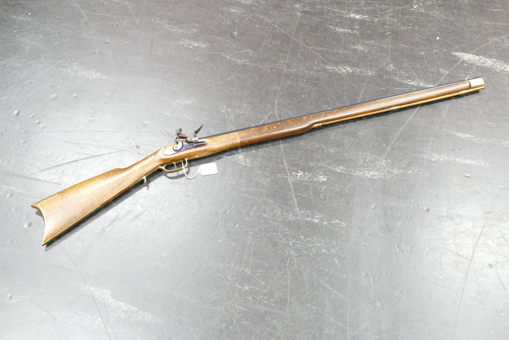 Ardesa a 45 calibre Kentucky black powder flintlock rifle,