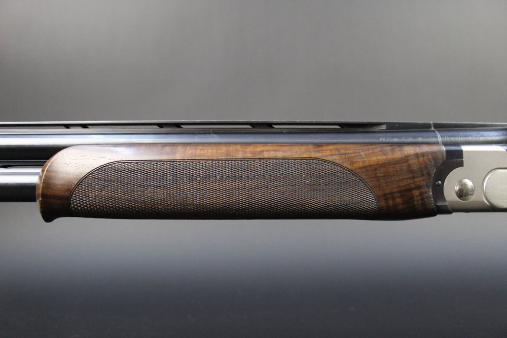 Beretta DT10 Trident 12 bore over/under shotgun, with 30" barrels with extended chokes, - Image 3 of 6