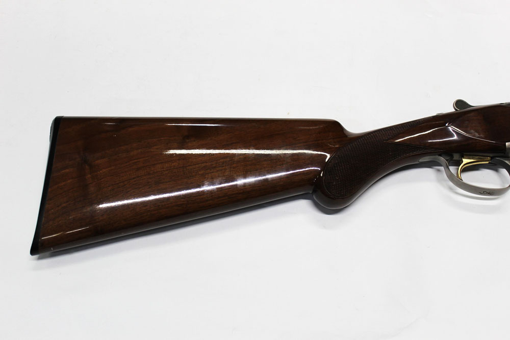 A Browning Citori shotgun, made in Japan by Maroku with two sets of barrels, the first 20 bore, - Image 5 of 5