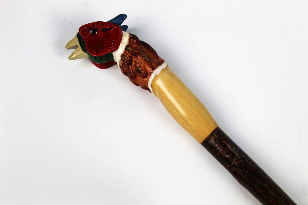 A walking stick with carved wooden handle in the form of a cock pheasant, length 137 cm. - Image 2 of 2