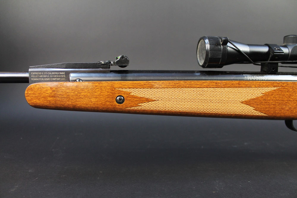 A Remington Express cal 177 break barrel air rifle, - Image 7 of 12