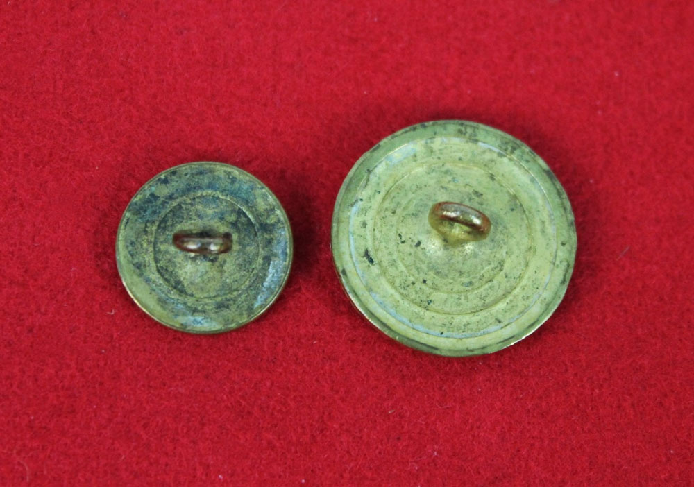 Two hunt buttons, - Image 3 of 3