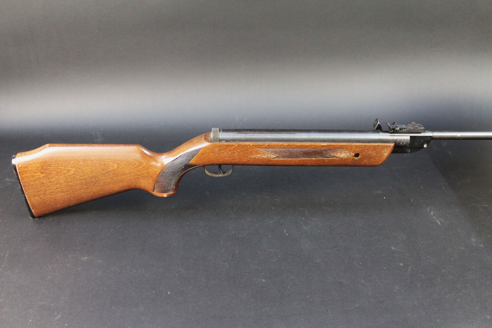 A Westlake Chinese cal 22 break barrel air gun. Serial No. 110001625.