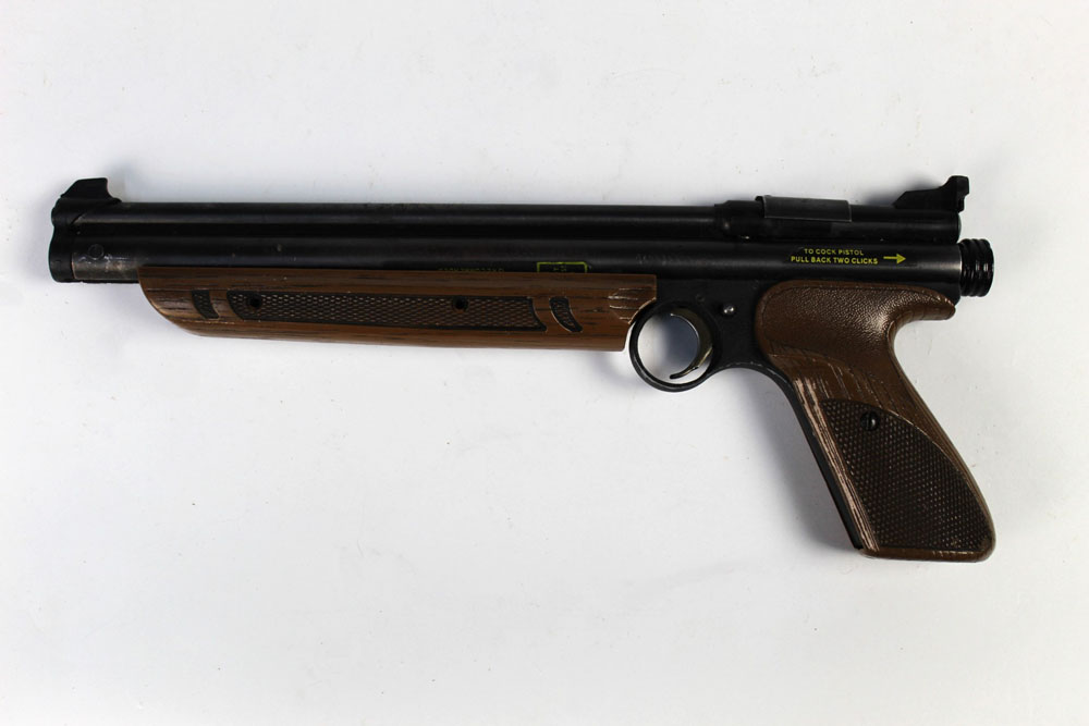 A Crossman American Classic model 1377 cal 177 air pistol. Serial No. 279025398.