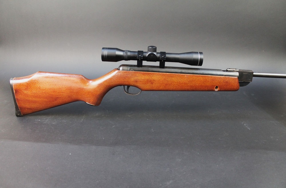 A Webley & Scott Webley Vulcan cal 22 break barrel air rifle,