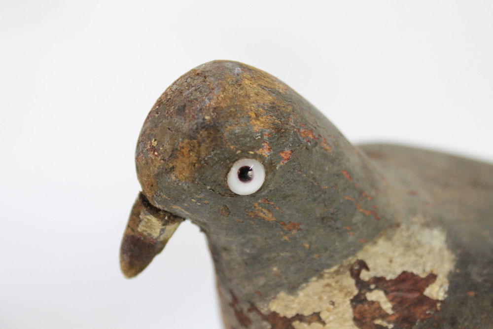 A pair of early 20th century wooden pigeon decoys, in the manner of Francis Rolph of Lakenheath, - Image 8 of 8
