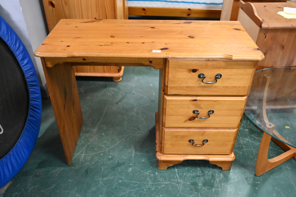 Pine dressing table/desk with 3 drawers to side, 98 cm long, 42 cm wide,