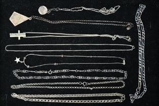 Silver chains some with pendants