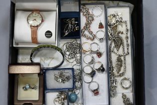 Mostly silver jewellery, rings, necklaces,