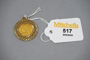 Half sovereign in 9 ct gold mount, weight 6.