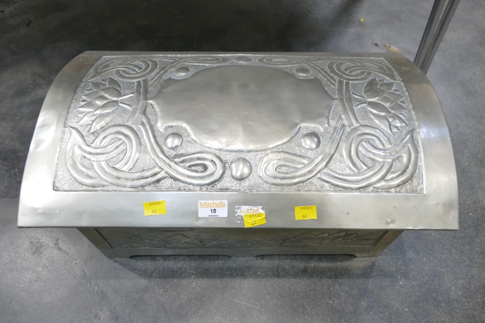 Domed top Arts & Crafts log box, length 55 cm, depth 33 cm,