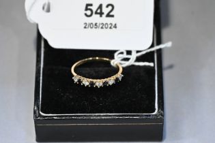 9 ct gold ring,