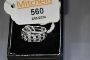 9 ct gold ring, size P, weight 4.