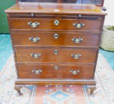 Georgian mahogany chest of drawers with moulded edge and re-entrant corners,