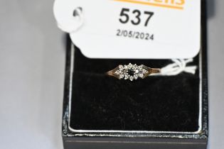 9 ct gold ring,