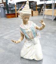 Lladro figurine Thai Dancer (AF)
