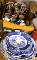 Box of Japanese patterned polychrome jugs, Imari pattern teaware,