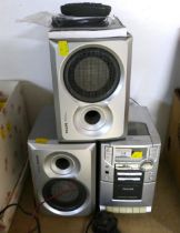 Philips micro hi-fi system Model MC110 with speakers