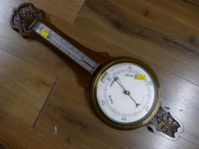 Wall mounted barometer