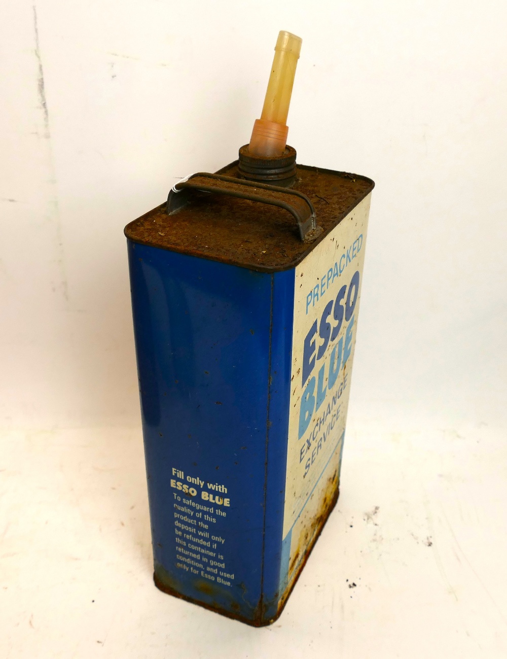 Esso Blue 1 Gallon Paraffin tin with spo - Image 3 of 4