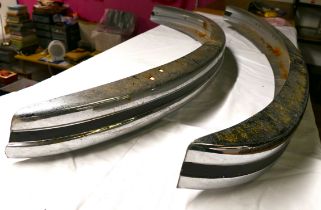 Pair of chrome metal VW Beetle front and