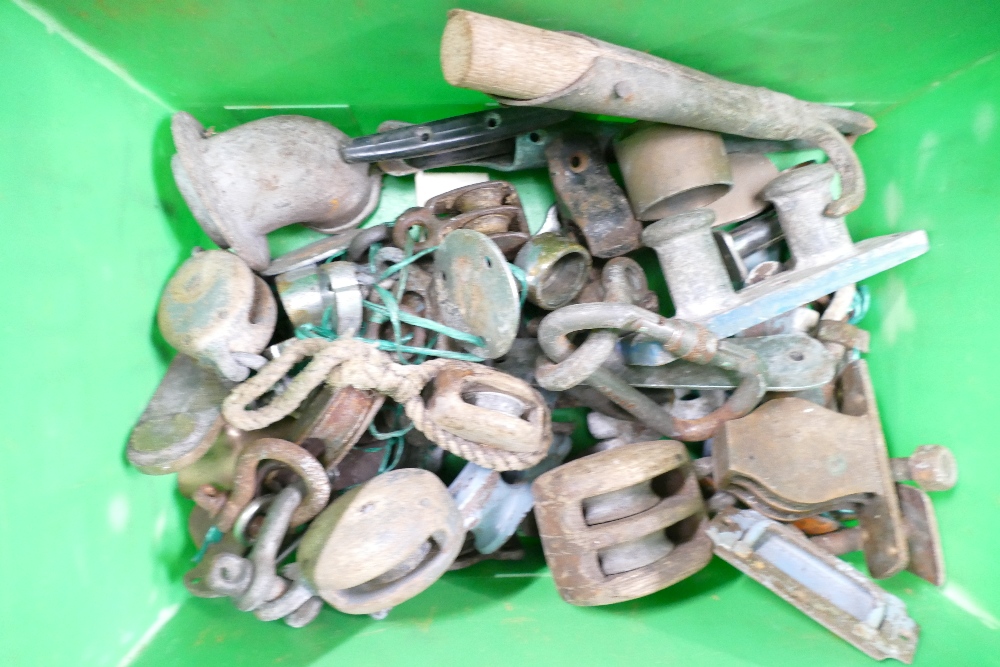 Two tubs of boat fittings including winc - Image 4 of 4