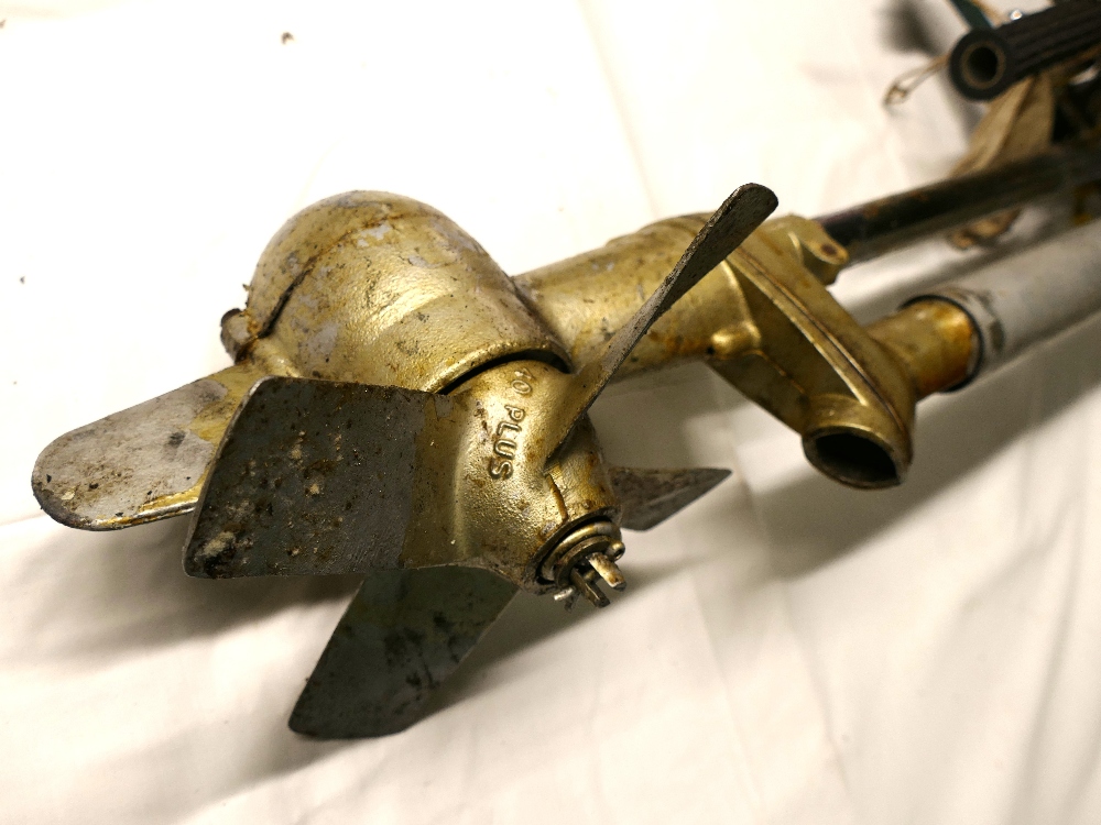 Vintage Seagull outboard boat motor - Image 3 of 4