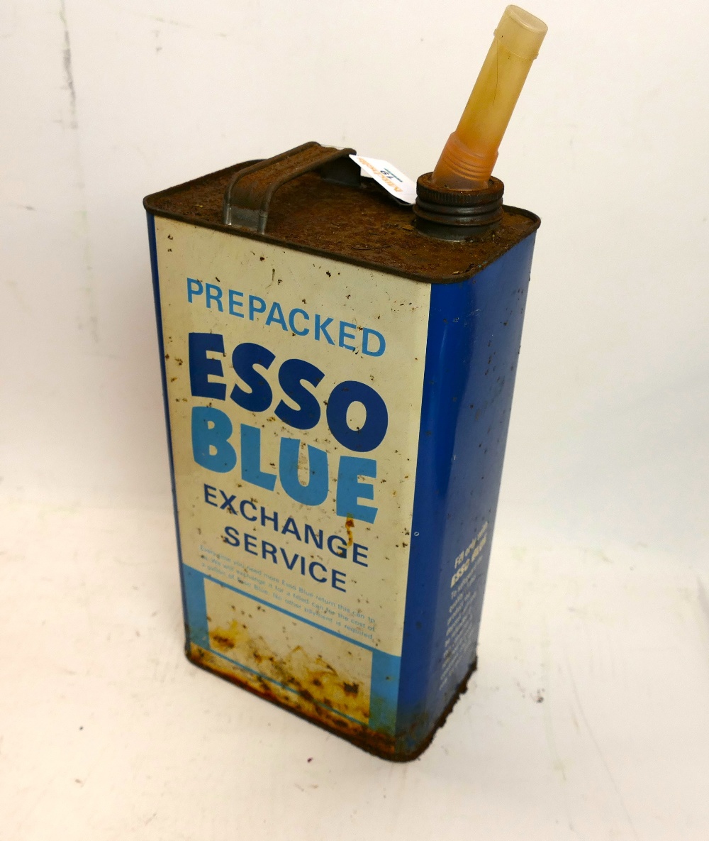 Esso Blue 1 Gallon Paraffin tin with spo - Image 2 of 4