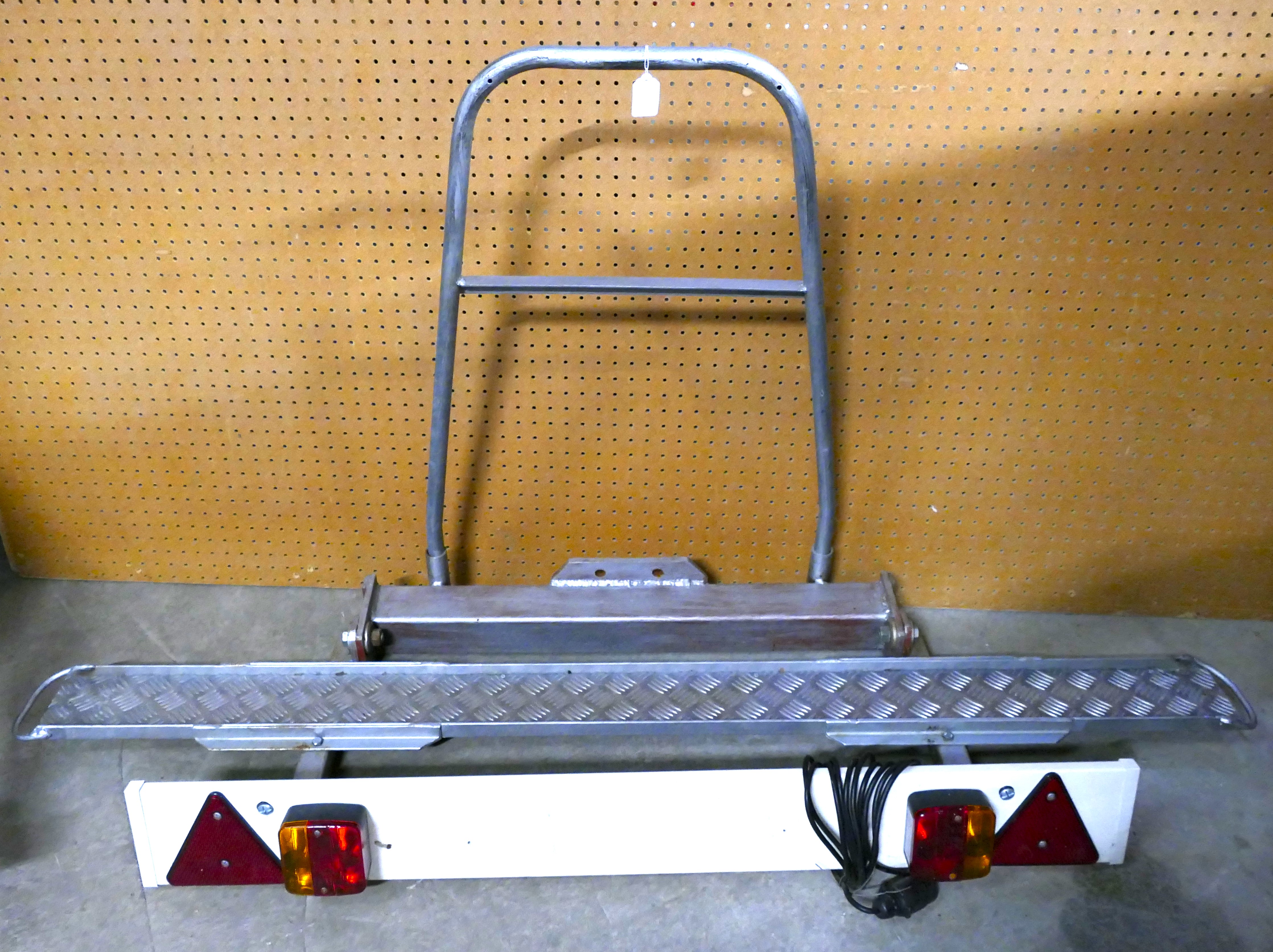 Foldable scooter/bike carrier rack for c