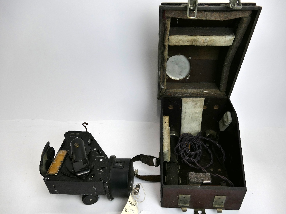 RAF Bubble Sextant Mark 1XBM with case N - Image 3 of 7