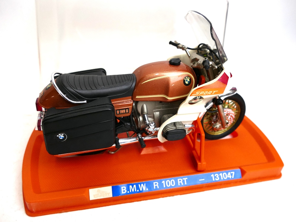 Four Guiloy 1:10 scale motorbike models - Bild 3 aus 5