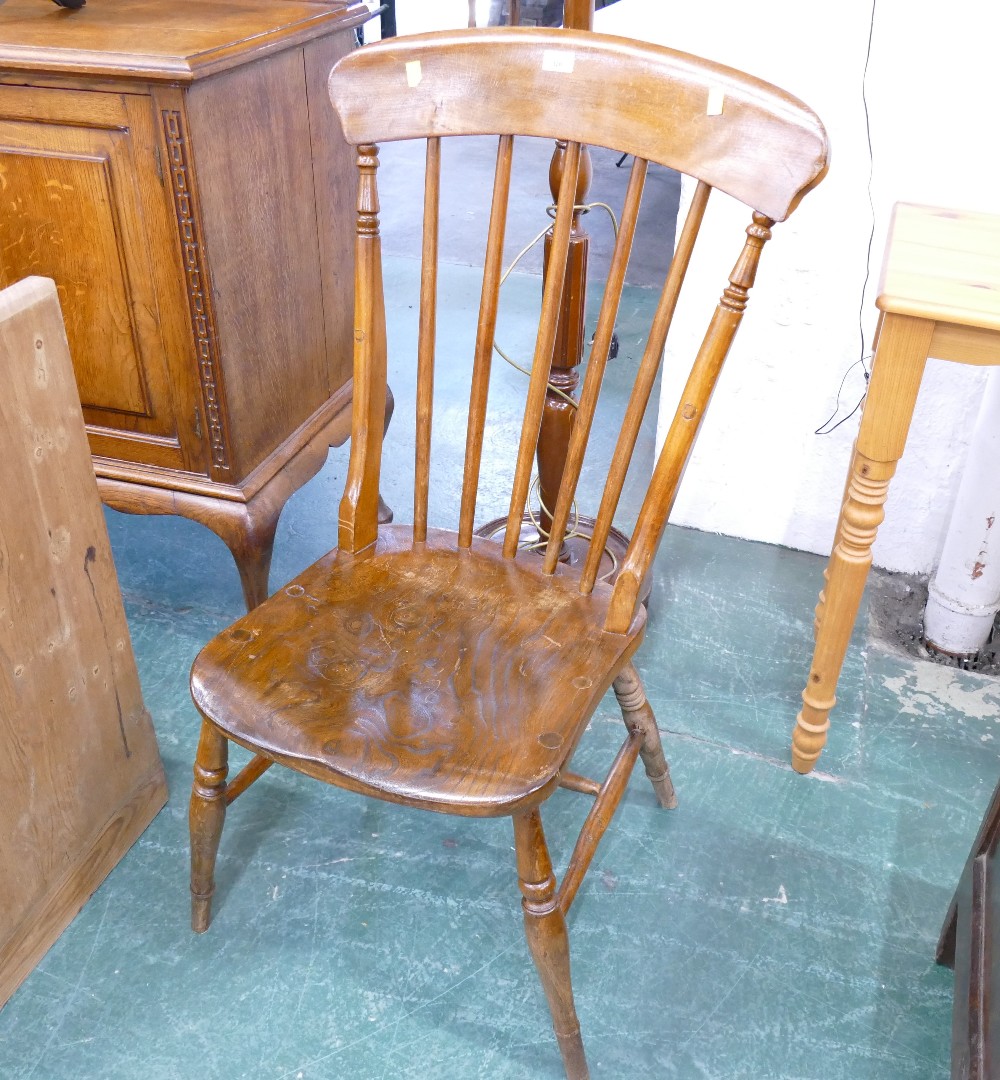 Single spindle backed high chair