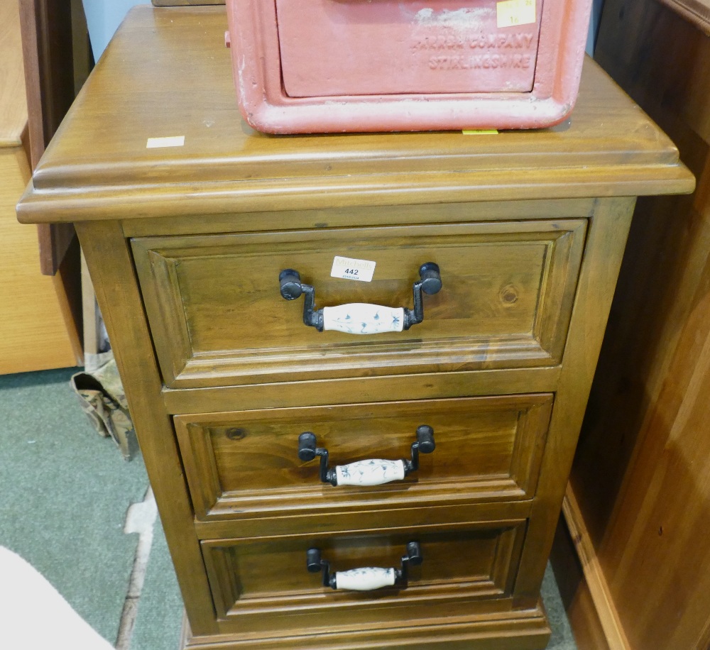 Modern pine three flight bedside chest of drawers with ceramic handles