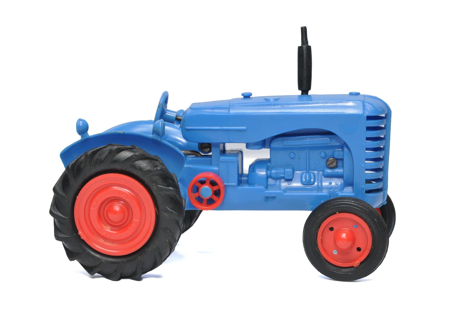 Raphael Lipkin (England) approx 1/24 plastic scale model of the Massey Harris Tractor in blue. - Image 3 of 4