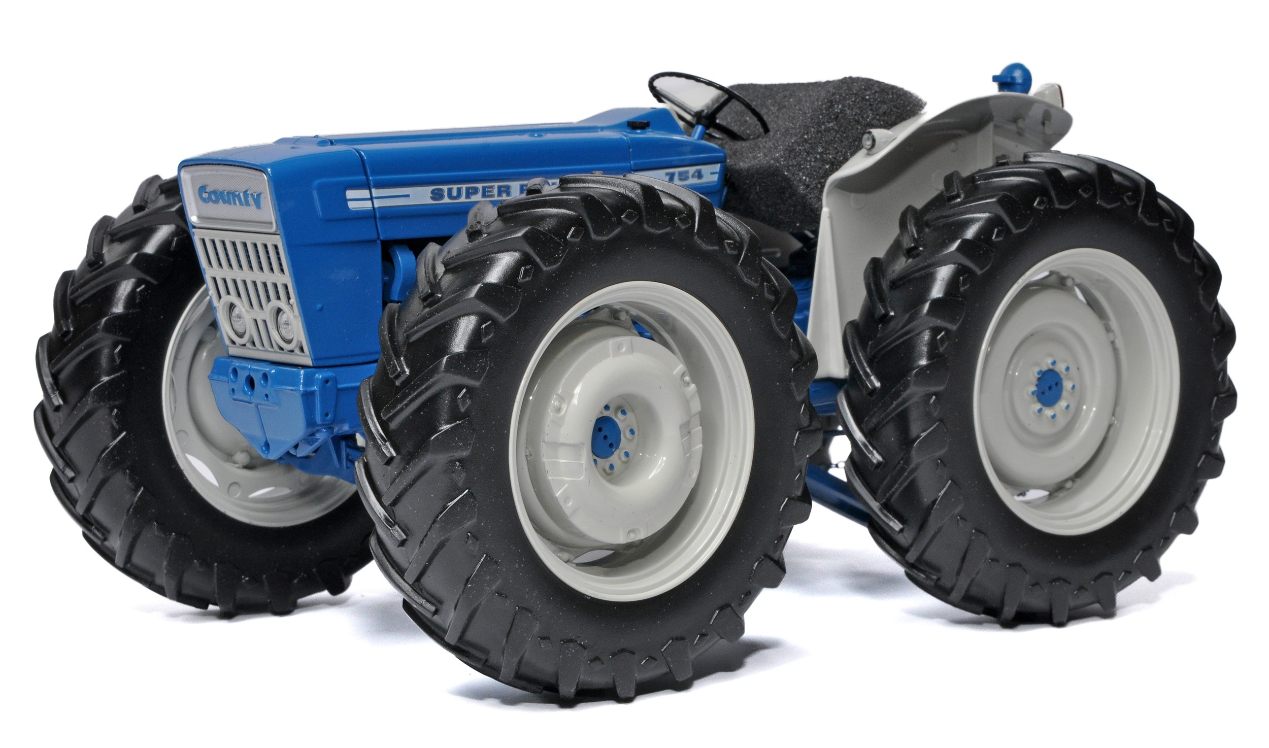 Universal Hobbies 1/16 diecast model farm issue comprising County 754 Super Four Tractor. Special - Image 2 of 4