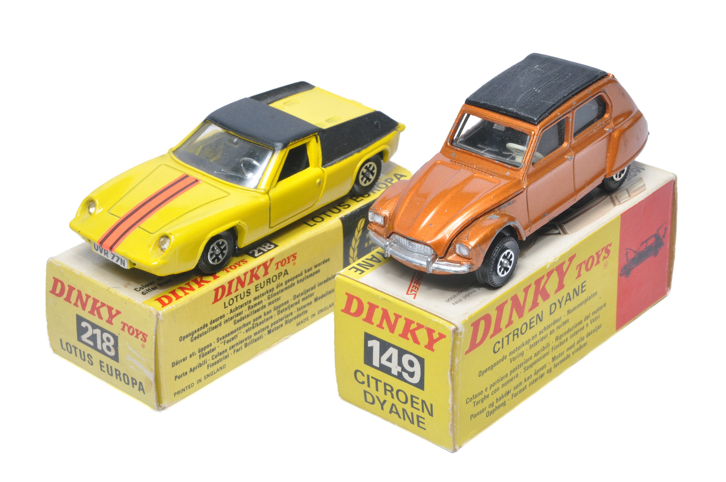 Dinky duo comprising No. 218 Lotus Europa, very good, good box plus no. 149 Citroen Dyane, good,