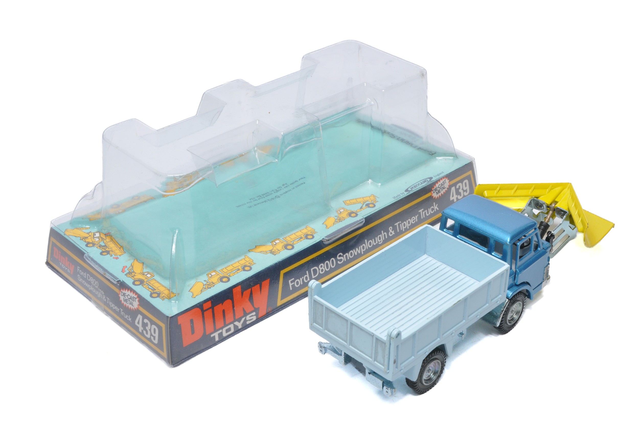 Dinky No. 439 Ford D800 Snowplough and Tipper Truck. Metallic blue cab with pale blue back. - Image 2 of 2