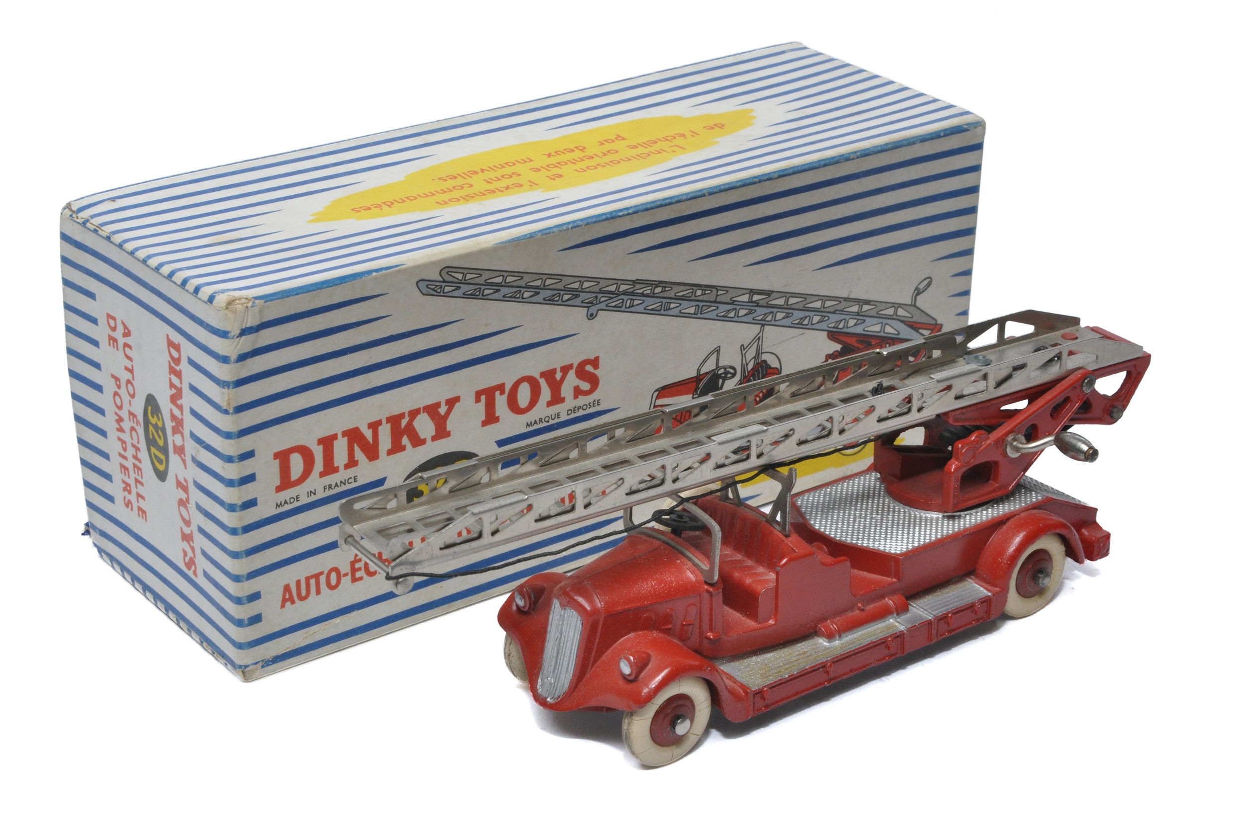 French Dinky No. 32D Auto Echelle de Pompiers. Displays good, some cracking to tyres. In good