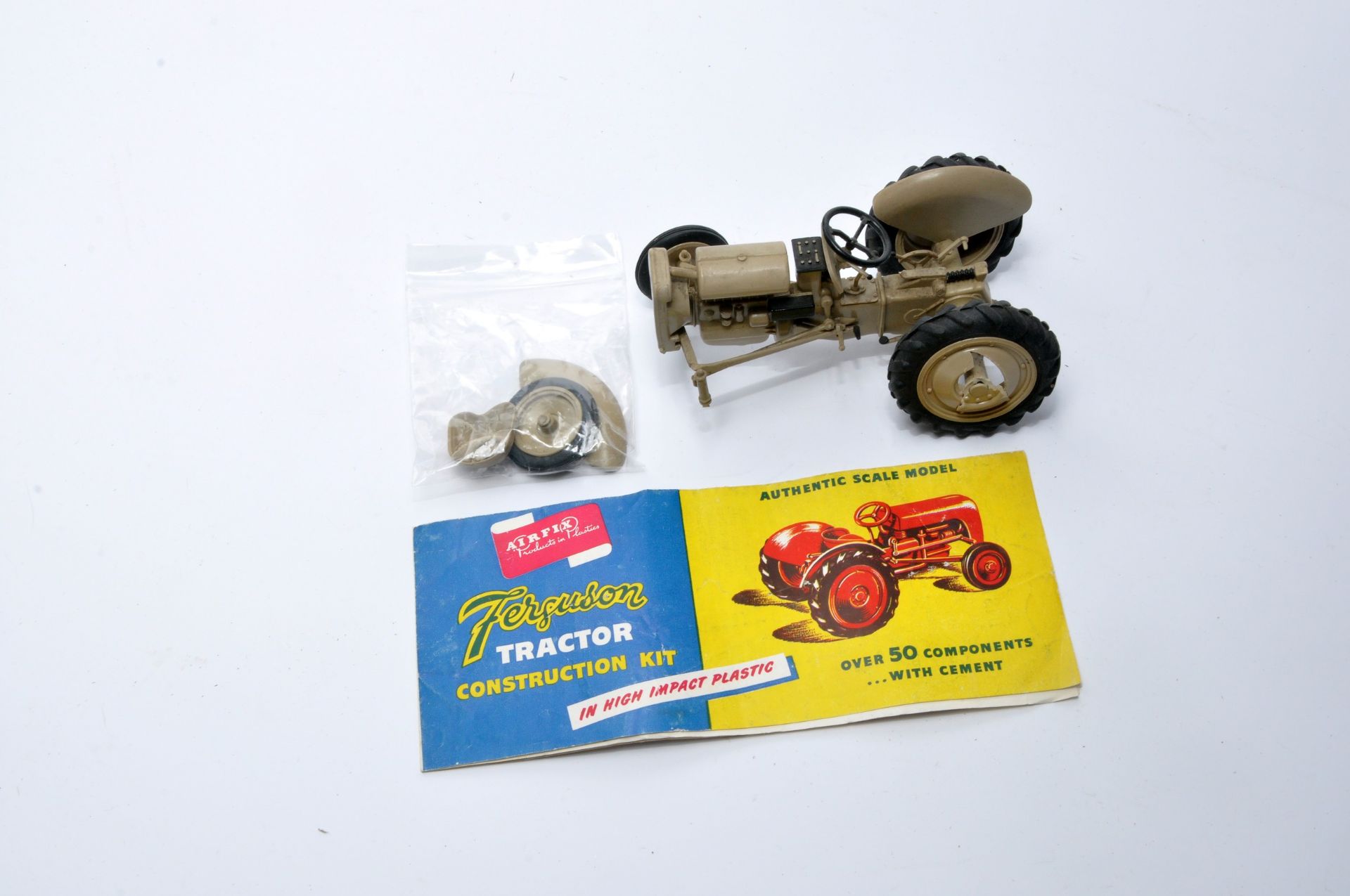 Airfix 1/20 plastic model of the Ferguson Tractor in grey. Incomplete and in need of repair to ( - Image 2 of 3