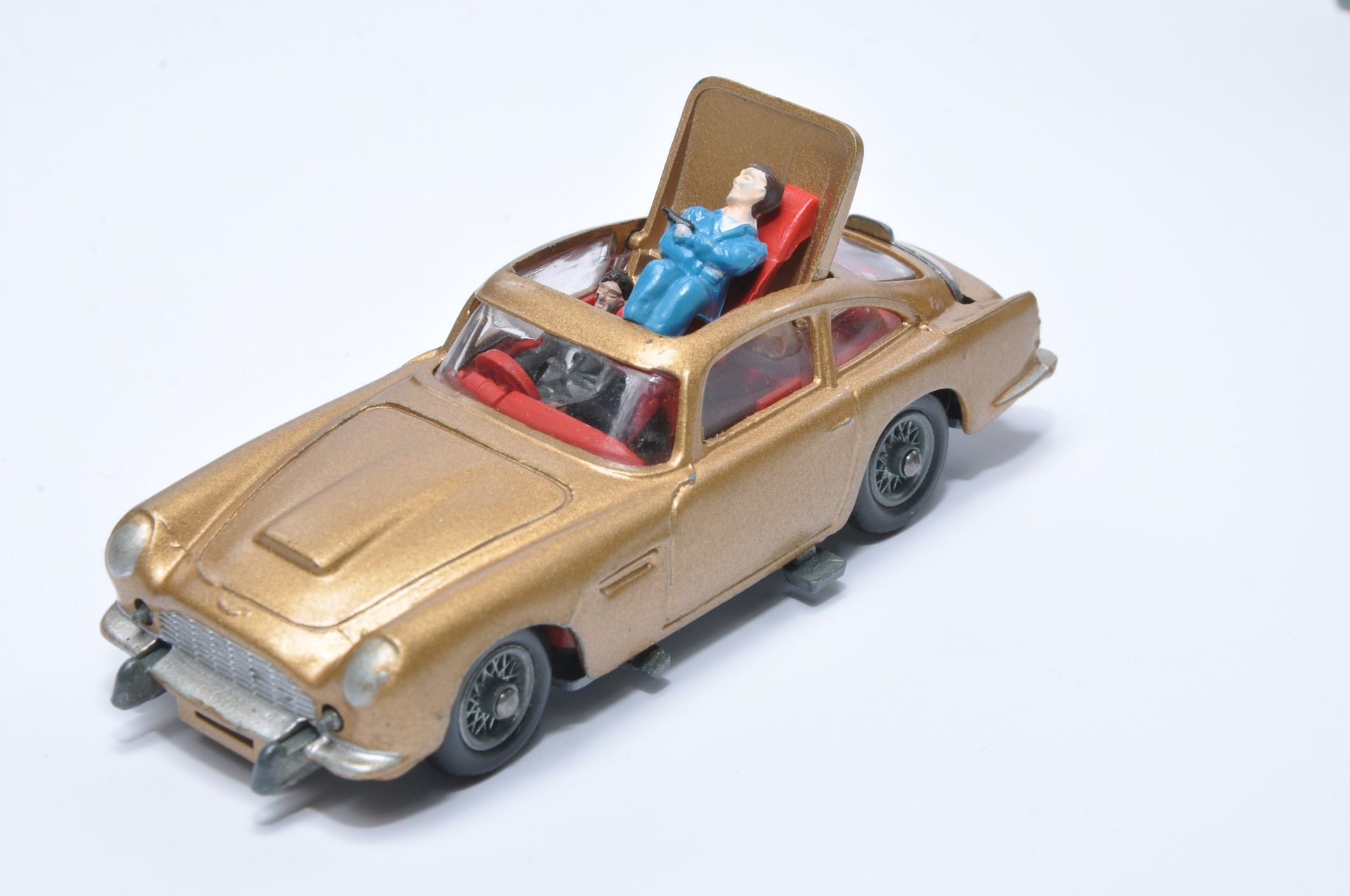 Corgi No. 261 James Bond 007 Aston Martin DB5. Displays generally excellent with little sign of - Image 5 of 6