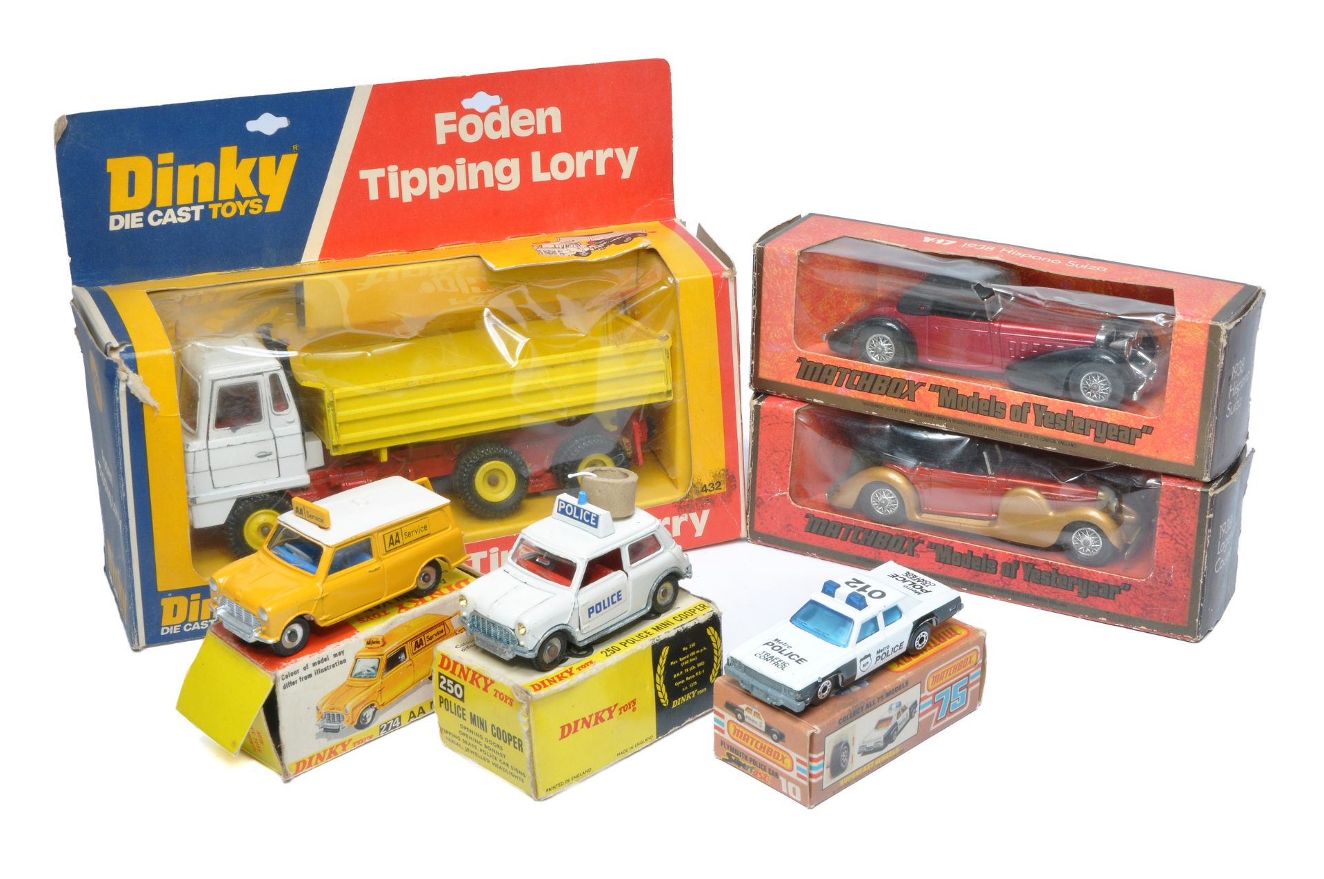 Assorted older diecast issues including Dinky Mini Police Car and Mini AA Van plus others as shown.