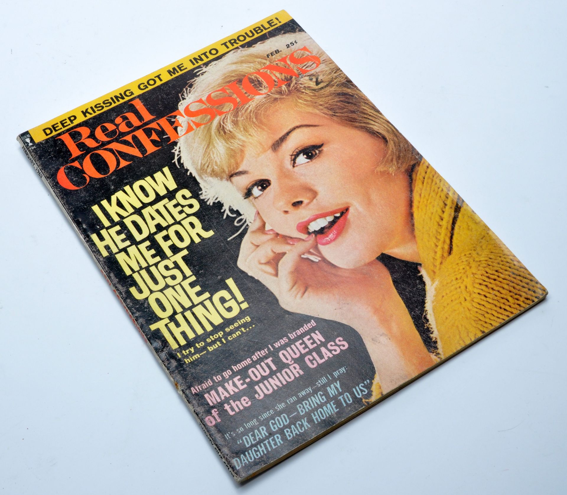 Adult Glamour Magazine / Vintage Erotica, comprising single issue of Real Confessions (1963). Please